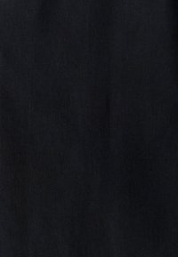 Unausgewählt, black