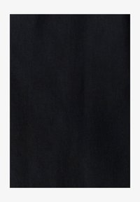 Non sélectionné, black