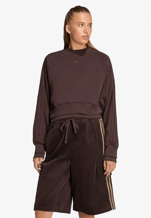 adidas Originals, SWEATSHIRT MIT RUNDHALSAUSSCHNITT - Sweater - brown