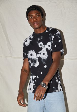 FLOWER COMFORT - T-shirt con stampa - black/white
