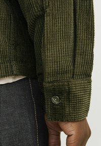 Jack & Jones WEIT GESCHNITTEN  - Chemise - sea turtle