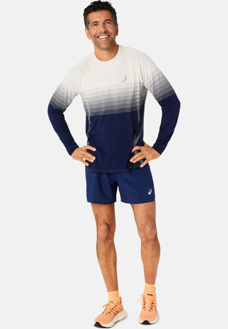 ASICS ROAD 2-N-1 5IN - Urheilushortsit - blue expanse birch