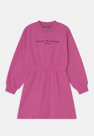 ESSENTIAL DRESS - Jersey dress - vivid fuchsia