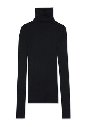 Camisa negra de manga larga con cuello alto, corte entallado y tela suave, extendida sobre un fondo blanco.