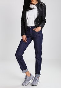 G-STAR Vaqueros rectos - rinsed denim
