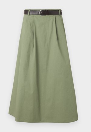 Μακριά φούστα σε ανοιχτό ελιά με πιέτες και σκούρη καφέ ζώνη με ασημένιο αγκράφα στη μέση.