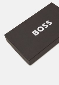 BOSS ALYCE TRAVEL WALLET - Portafoglio - black