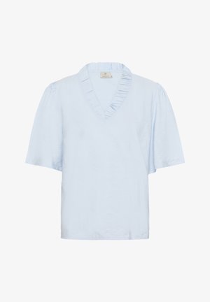 Lyseblå kortærmet bluse med v-hals, der har en rynket kant omkring kraven og en afslappet pasform. Lavet af et blødt stof.