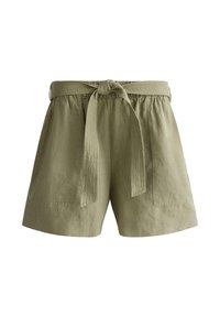 Short en lin vert olive avec taille élastique, poches avant et ceinture en tissu nouée à la taille.