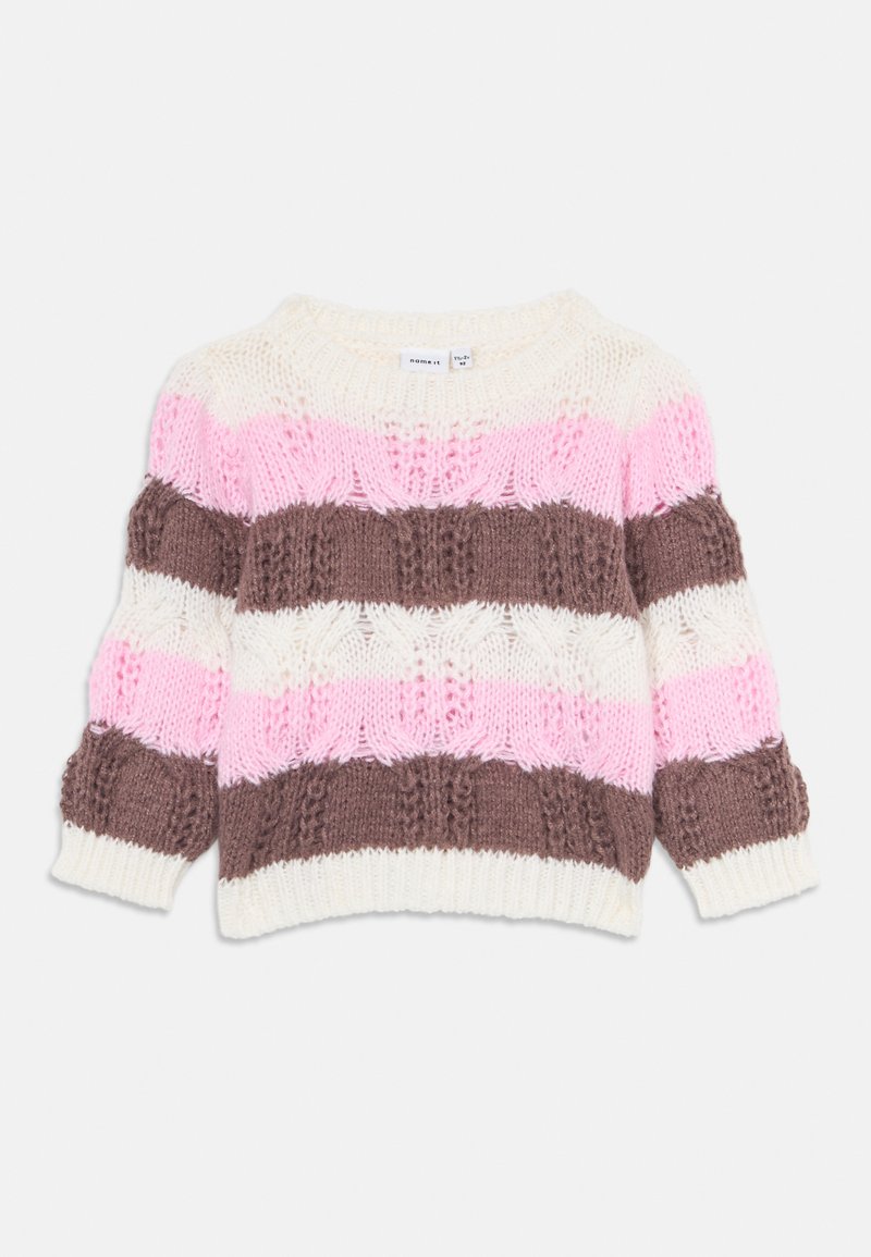 Dicker Strickpullover für Kleinkinder mit horizontalen Streifen in Creme, Rosa und Braun, ausgestattet mit einem runden Halsausschnitt und langen Ärmeln.