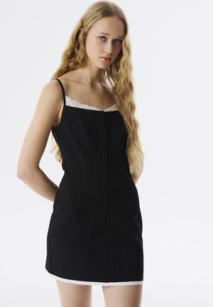 SLIM FIT MIX - Shift dress - black
