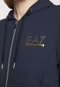 EA7 Emporio Armani SET - Gornji dio trenirke - navy/gold