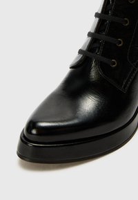 Chie Mihara FEBRU47 - Stivaletti con tacco - dunpak black