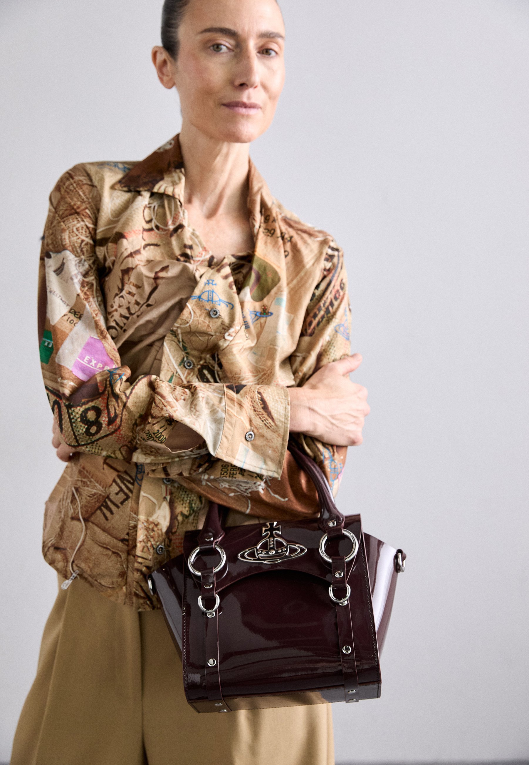 Vivienne Westwood BETTY SMALL HANDBAG - Handbag - brown