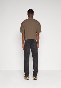 Replay GROVER PANTS - Vaqueros rectos - black