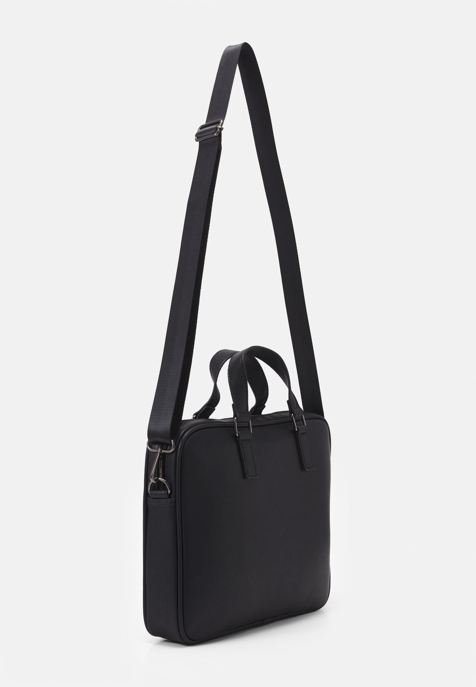 pier one notebooktasche