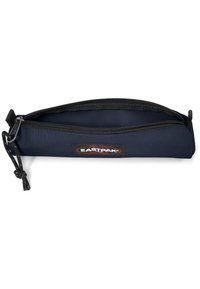 Astuccio navy realizzato in tessuto resistente, con chiusura a zip, dettagli neri e un'etichetta con il logo Eastpak su un lato.