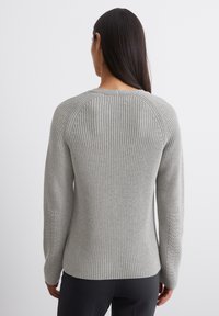 Marc O'Polo LONGSLEEVE V NECK - Strickpullover - mid stone melange