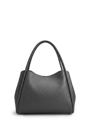 Borsa a mano in pelle nera con parte superiore arrotondata, due manici lunghi e finitura testurizzata, mostrata su sfondo bianco.