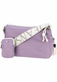 Fialová nylonová crossbody taška s bílým vzorovaným popruhem, zipovým uzávěrem a připojenou malou kapsičkou s patentním uzávěrem.