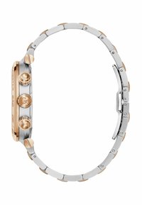 Silver och roséguld klocka i rostfritt stål med rund klockkapsel, tre knappar och ett länkarmband med växlade polerade och borstad yta.