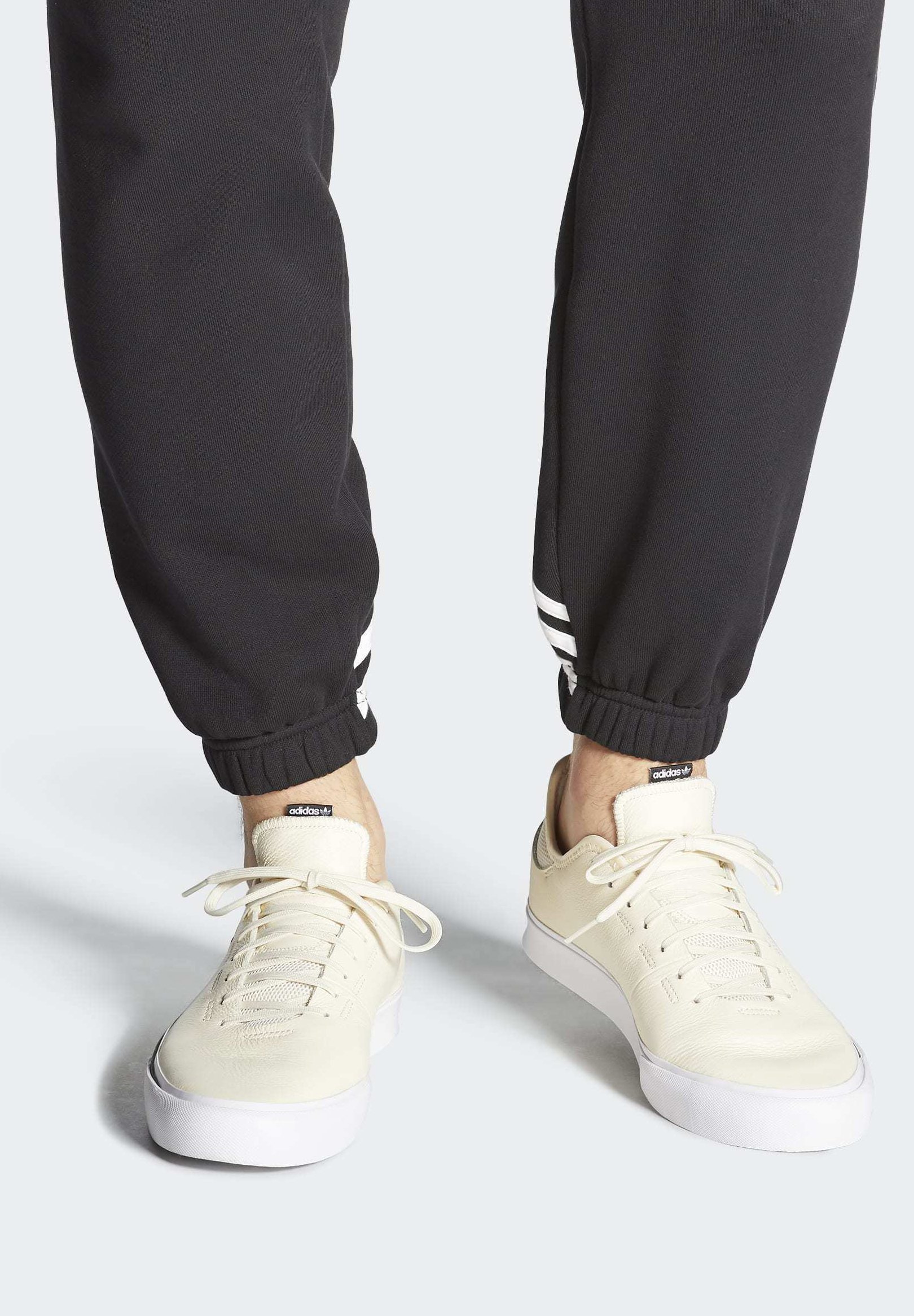 adidas originals sabalo trainer