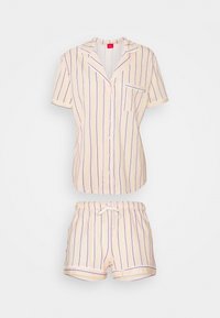 Unselected, light pink