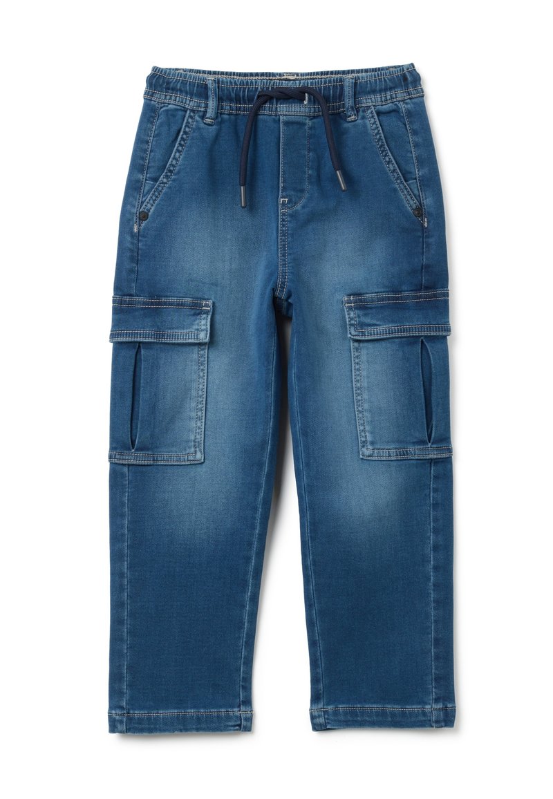 Pantalones cargo de mezclilla azul con cintura ajustable con cordón, bolsillos laterales y dos grandes bolsillos cargo en cada pierna. Diseño de corte ajustado.