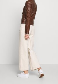 Vero Moda Imitatieleren jas - brown