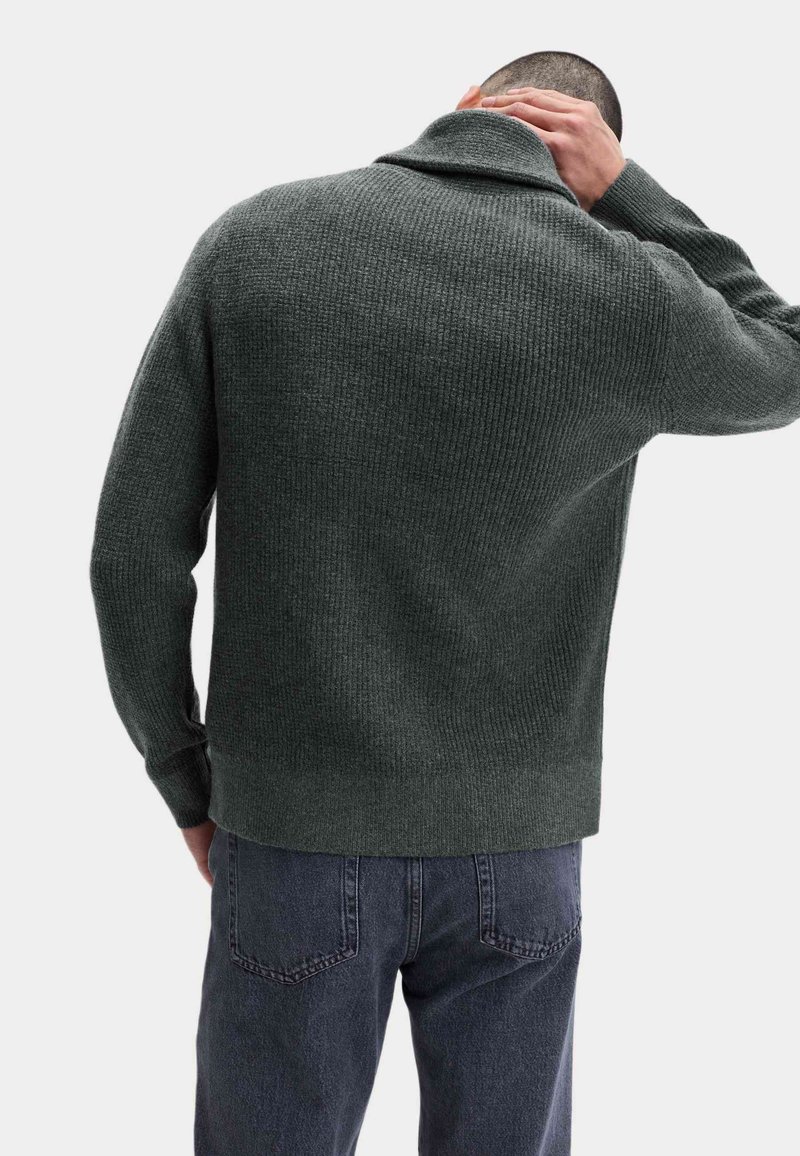 Pulls Marks & Spencer vert Taille 14a en ligne