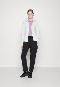 Athleta TRIUMPH HOODIE - Camisola com fecho - white