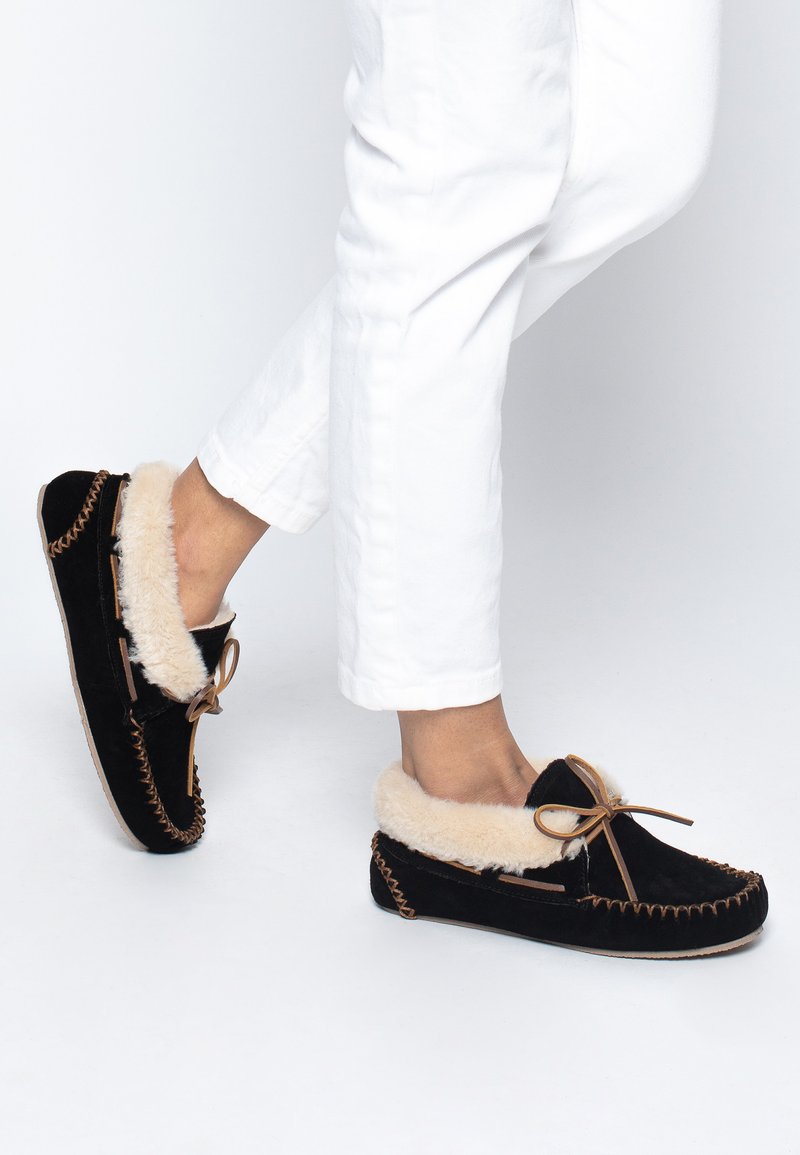 Chaussons Minnetonka Franges Taille 22-23 - Daim Marron, Neufs Avec Boîte, Pour Bébé