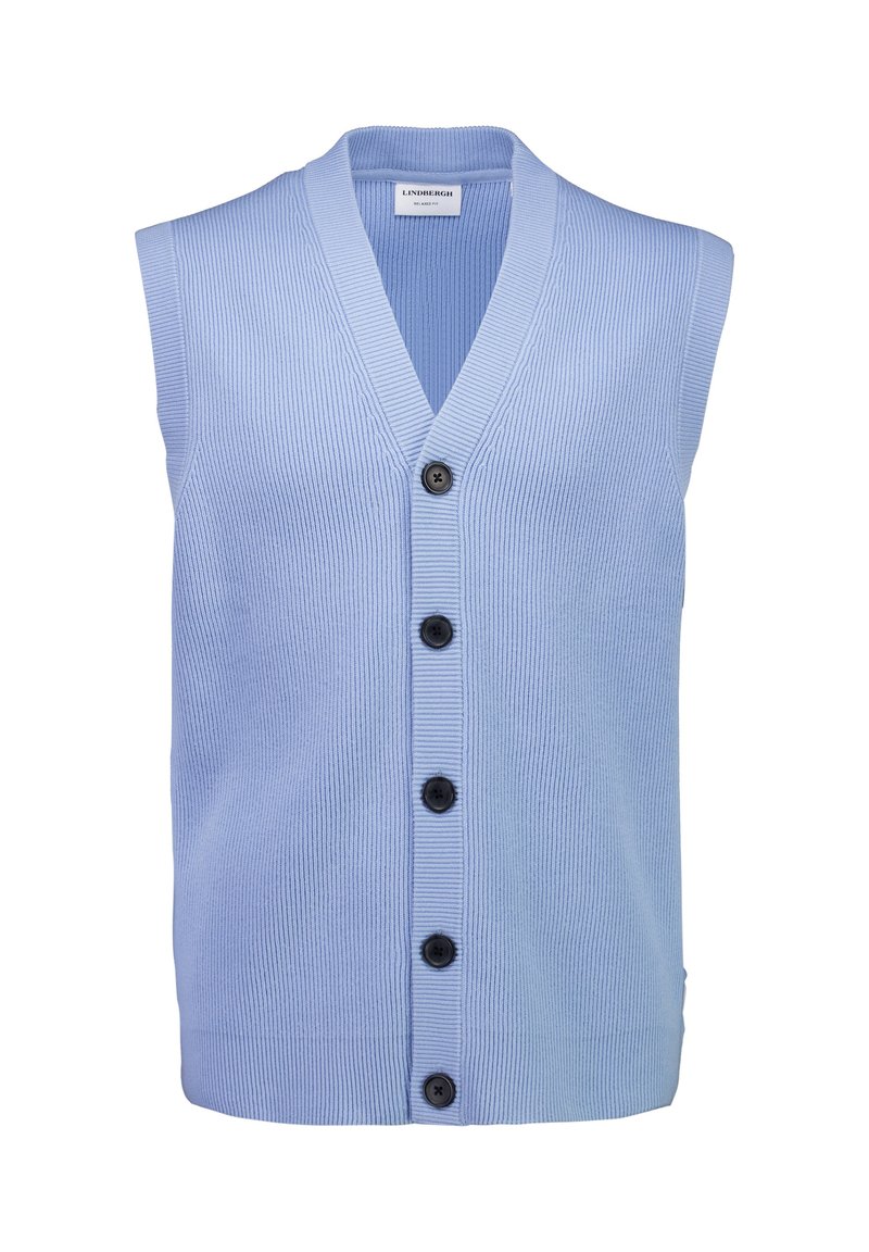 Hellblauer ärmelloser Cardigan mit gerippter Struktur, V-Ausschnitt und fünf schwarzen Knöpfen auf der Vorderseite. Regulärer Saum ohne zusätzliche Akzente.