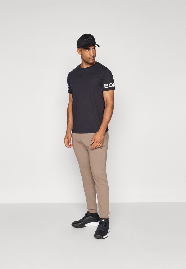 ESSENTIAL PANTS - Tracksuit bottoms - walnut3