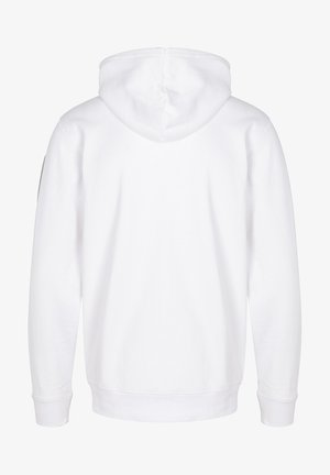 Hvid hættetrøje, blødt stof, kængurulomme, ribbet manchetter og kant, snor i hætten, med et accentmærke på venstre ærme.