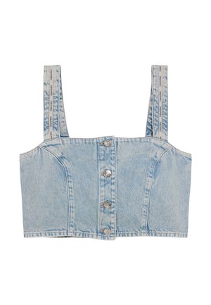 Ανοιχτό μπλε τζιν crop top με τέσσερα κουμπιά μπροστά και αναγνωρίσιμους ιμάντες ώμου.