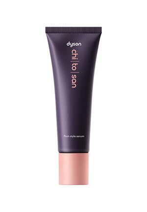 Dyson Chi To San Post-Style Serum in einer dunkelvioletten Tube mit rosa Verschluss, entwickelt für Haarpflege und Styling.