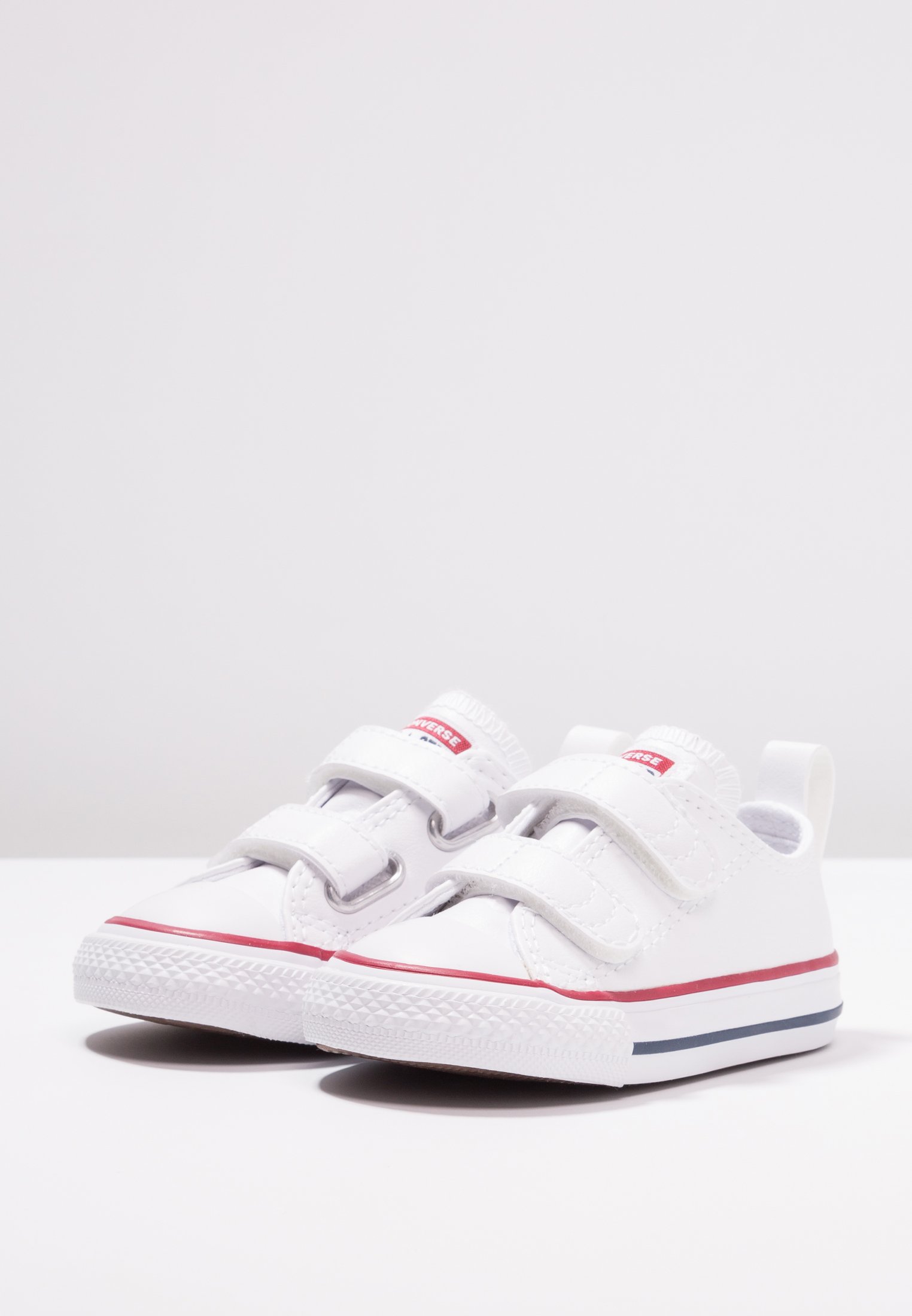 converse baskets chuck taylor all star 2v converse baskets chuck taylor all star 2v