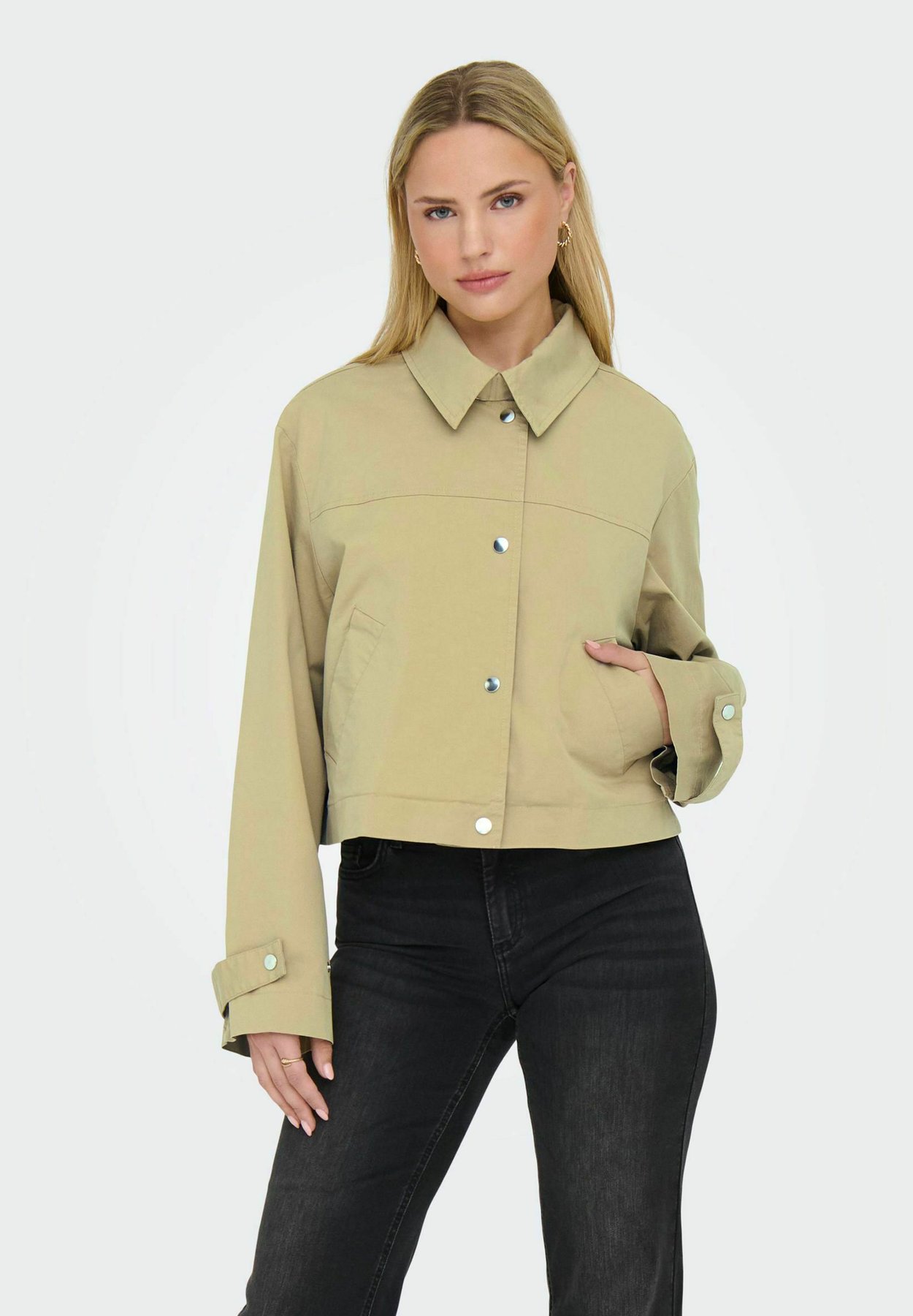 Leichte Jacke