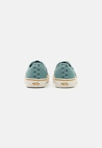 Vans AUTHENTIC UNISEX - Sneaker low - light blue/white
