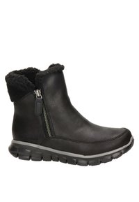 Bota de tobillo de cuero negro con un cuello de piel texturizada, cremallera lateral y una suela de goma flexible con un patrón de relieve para mayor tracción.