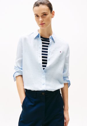 RELAXED SHIRT - Button-down blouse - breezy blue