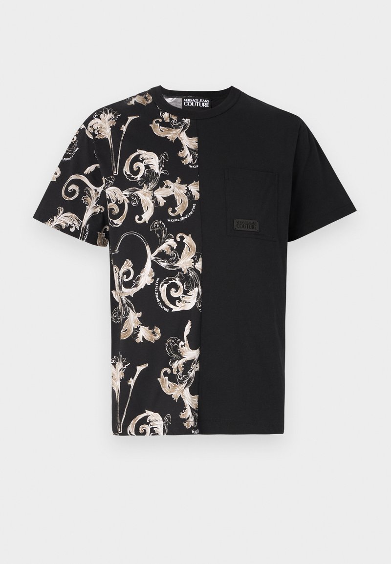 Versace Jeans Couture BAROCCO OUTLINE - T-shirts med print - black ...