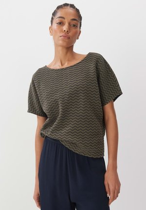 UMERA - T-shirt print - deep green