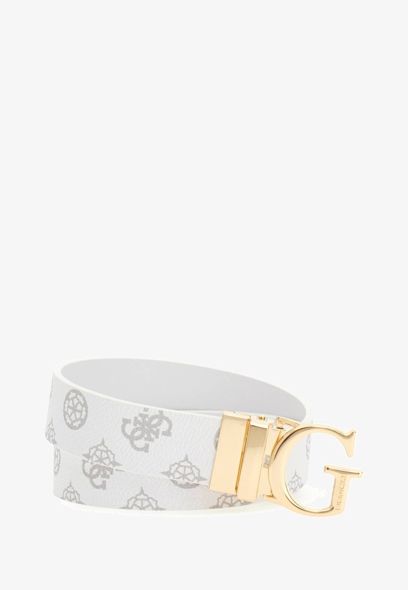 Ceinture en cuir blanc avec des motifs de logo gris et une grande boucle dorée en forme de la lettre G.