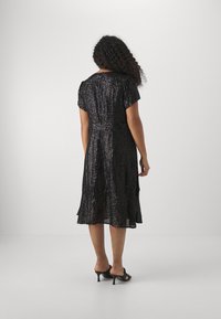 MICHAEL Michael Kors SEQUIN STRIPE MIDI DRESS - Robe de soirée - black