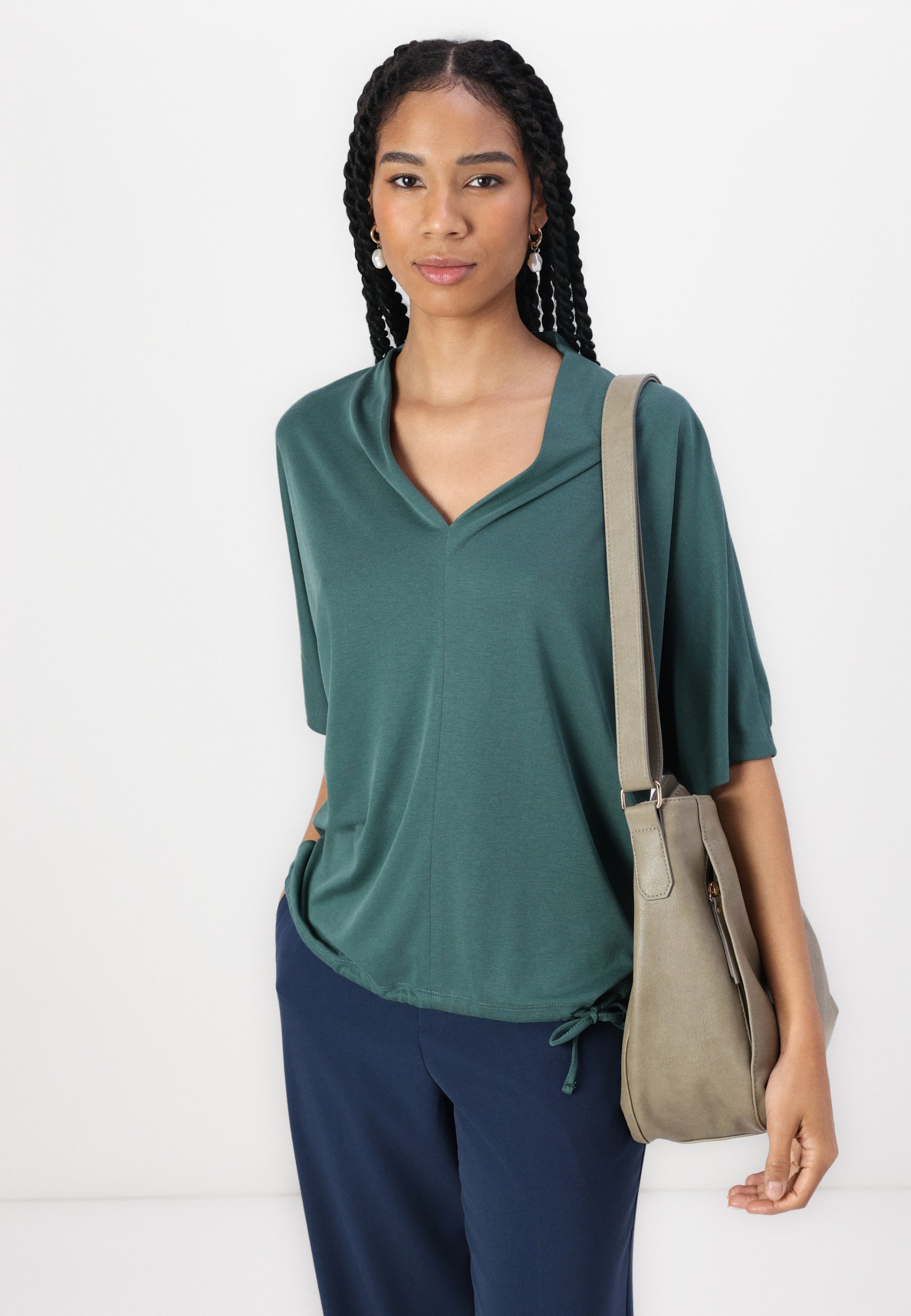 売れ筋商品|||トムテイラー Tシャツ レディース トップス V NECK - Basic T-shirt - explorer green TOM TAILOR V NECK - T-Shirt basic - explorer green/grün