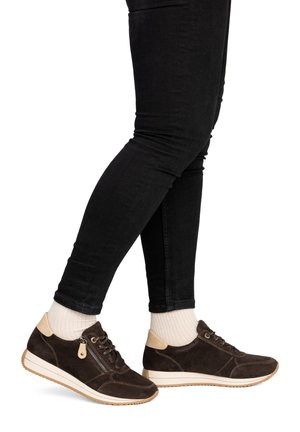 Remonte, REMONTE SNEAKER LOW D0H19 - Sneaker low - cigarre marble