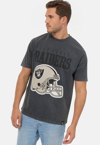 Re:Covered NFL RAIDERS HELMET WASHED - Printtipaita - black