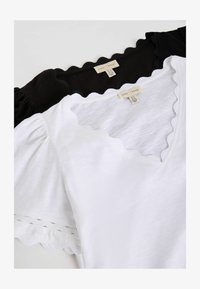 Geselecteerd, x black and white